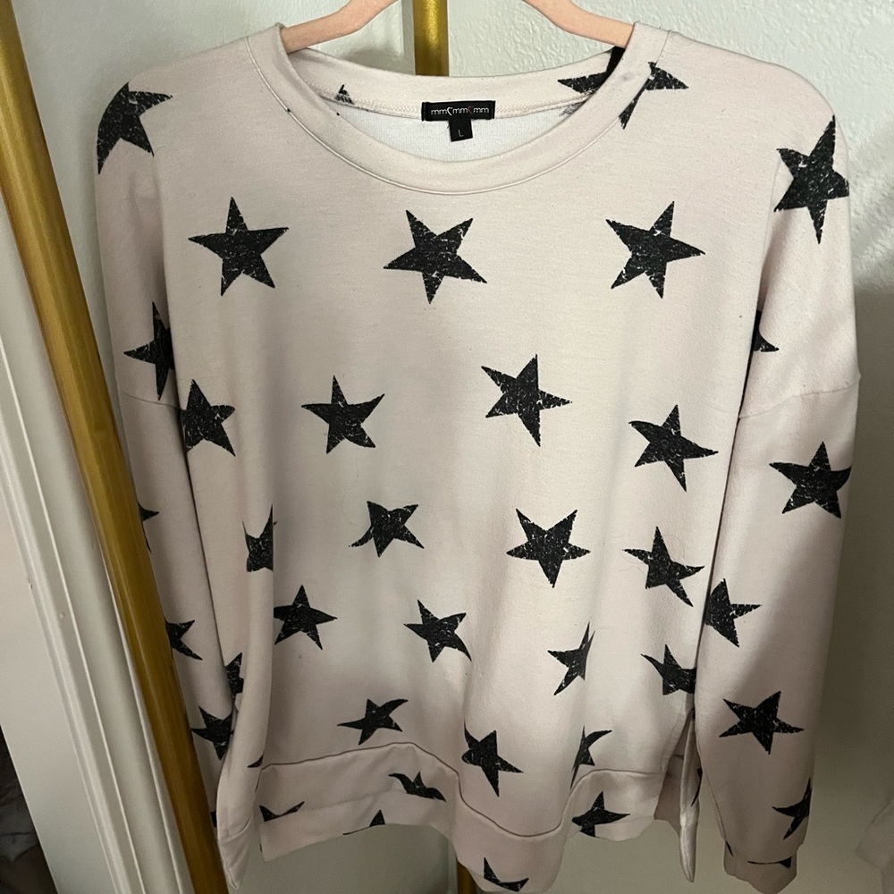 Star side slit pullover